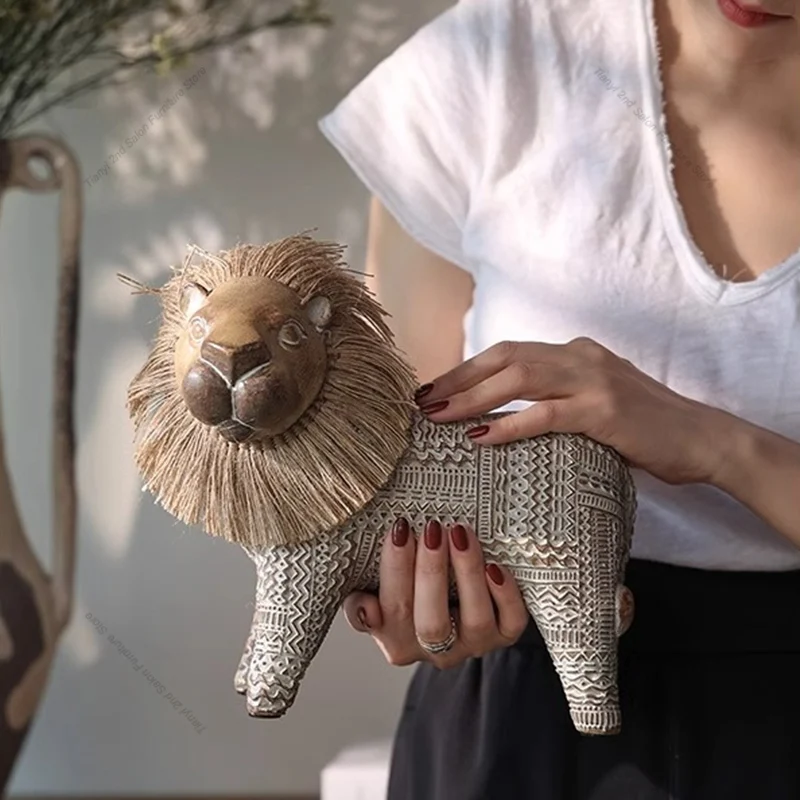 ​ ​ Patung Mini Singa Artistik - Art Craft Room Ideas ulasan dan harga